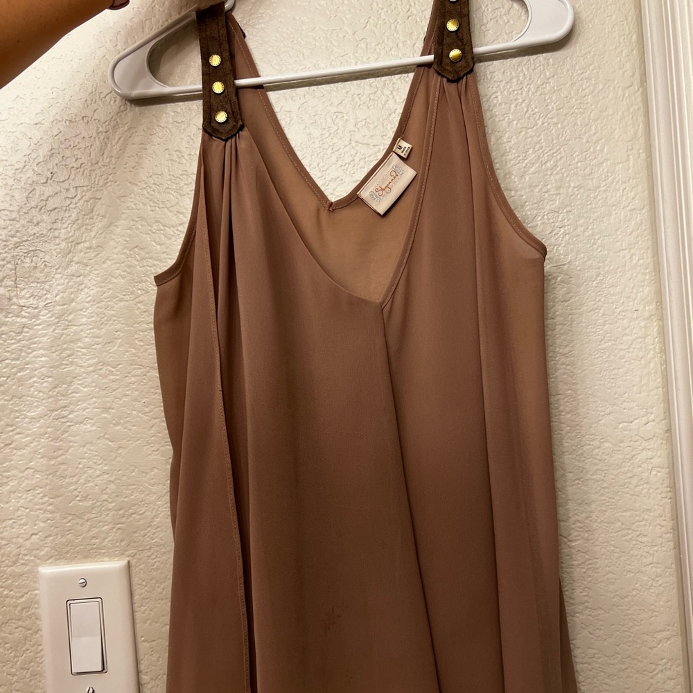 Shyanne tank